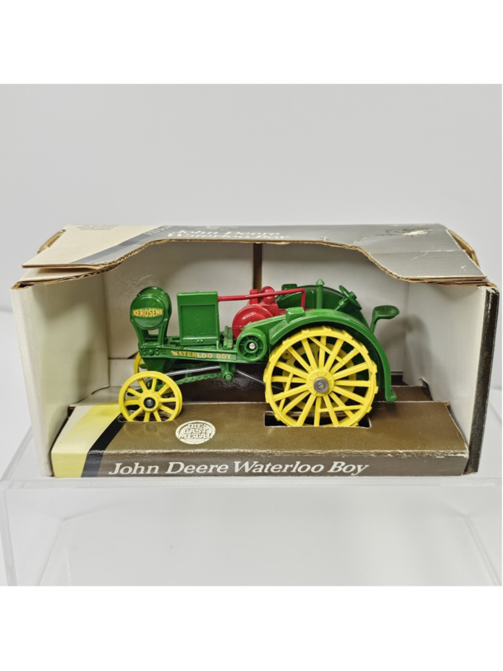 Ertl Vintage John Deere Waterloo Boy Farm Tractor Toy 1/32 Die Cast 1993 5744
